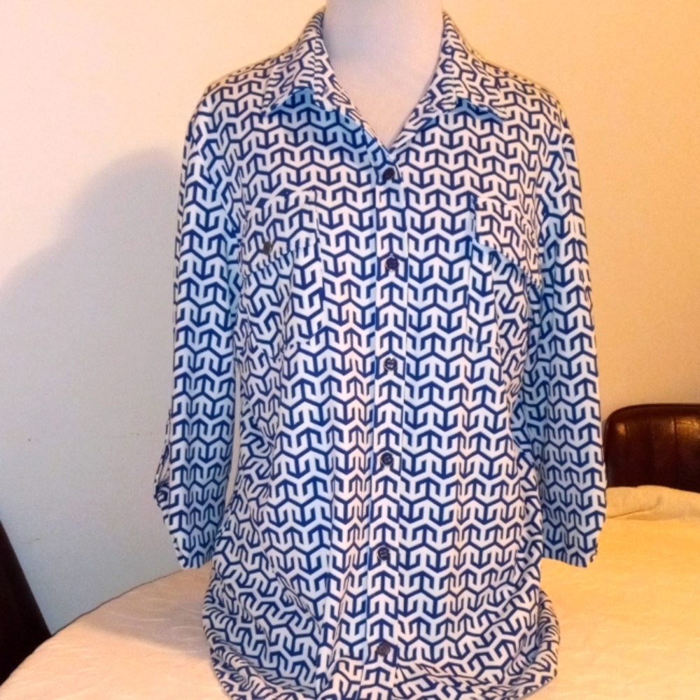 J McLaughlin Button Top Pockets Geometric Collar‎ 3/4 Sleeve
